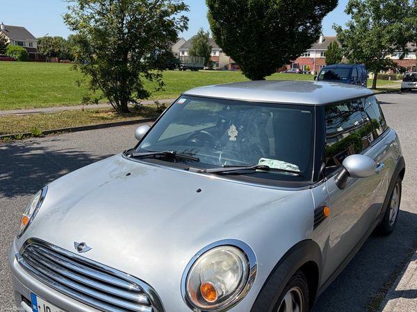 Mini Cooper Hatchback, Diesel, 2010, Silver