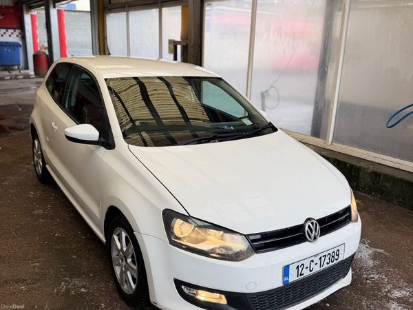 Volkswagen Polo Hatchback, Petrol, 2012, White