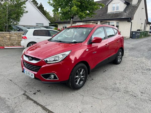 Hyundai ix35 SUV, Diesel, 2015, Red