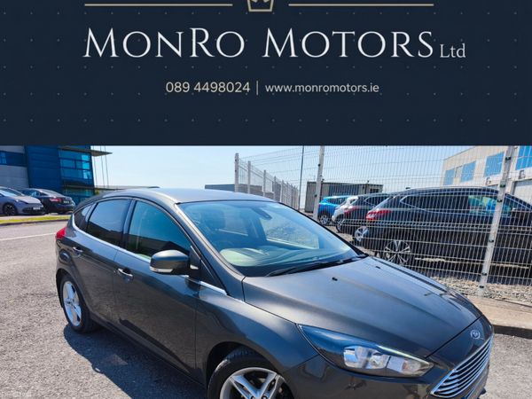 Ford Focus Hatchback, Petrol, 2016, Grey