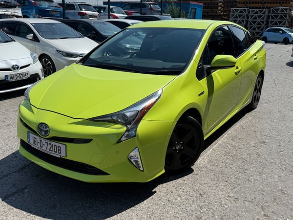 Toyota Prius Hatchback, Petrol Hybrid, 2016, Green