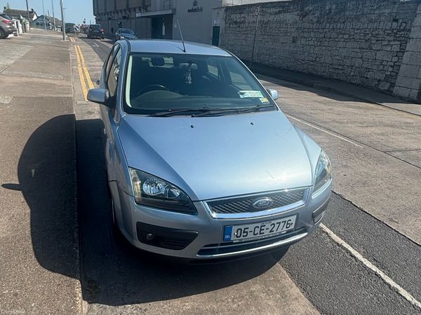 Ford Focus Hatchback, Petrol, 2005, Blue