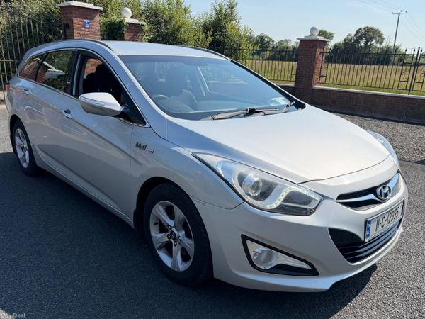 Hyundai i40 Estate/Jeep, Diesel, 2011, Silver