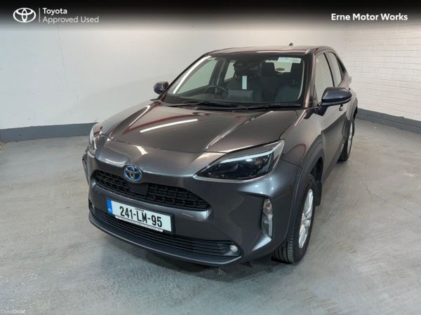 Toyota Yaris Cross Hatchback, Petrol Hybrid, 2024, Grey