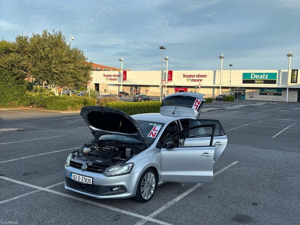 Volkswagen Polo Hatchback, Petrol, 2015, Silver