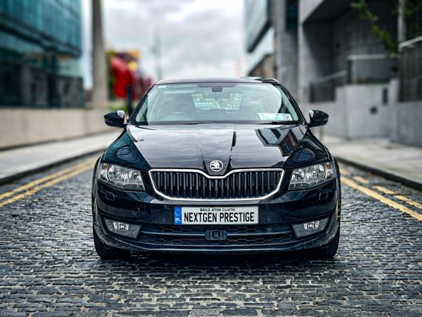 Skoda Octavia Hatchback, Diesel, 2015, Black