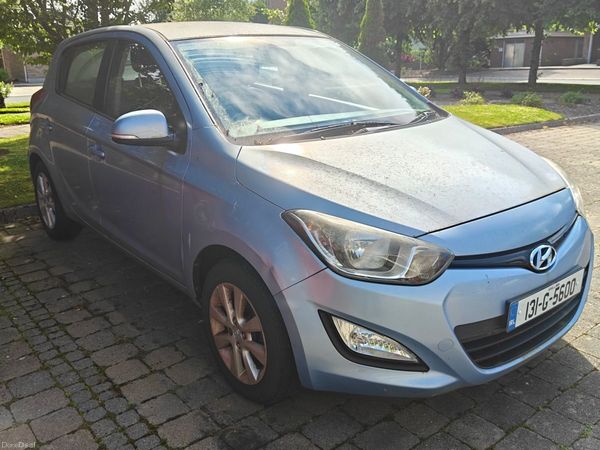 Hyundai i20 Hatchback, Petrol, 2013, Blue