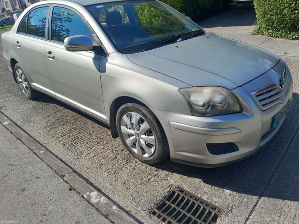 Toyota Avensis Saloon, Petrol, 2006, Silver