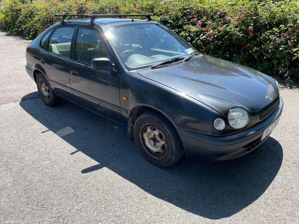Toyota Corolla Hatchback, Petrol, 1998, Black