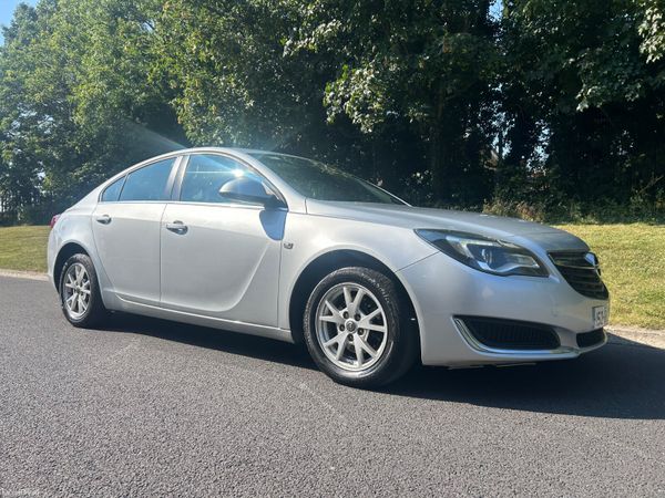 Opel Insignia Hatchback, Diesel, 2015, Silver