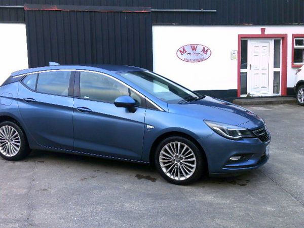 Vauxhall Astra Hatchback, Diesel, 2016, Blue