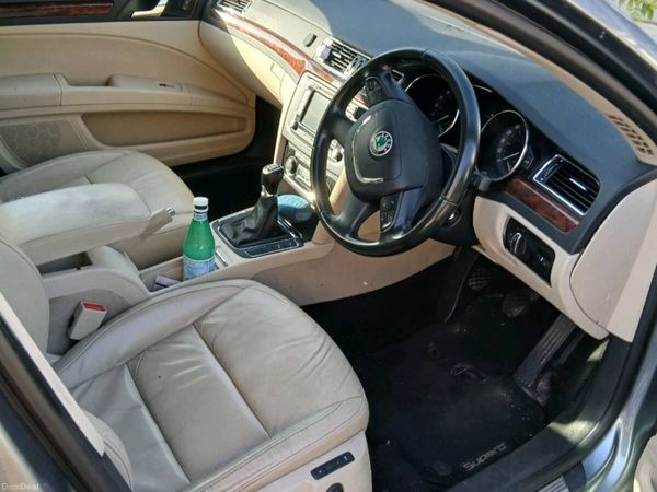 Skoda Superb Estate, Diesel, 2013, Grey