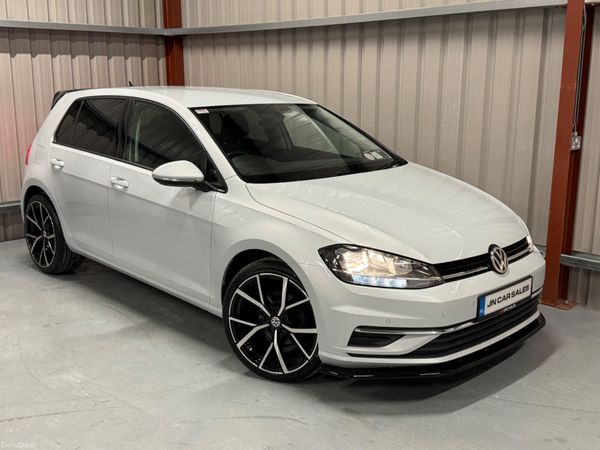 Volkswagen Golf Hatchback, Diesel, 2017, Silver