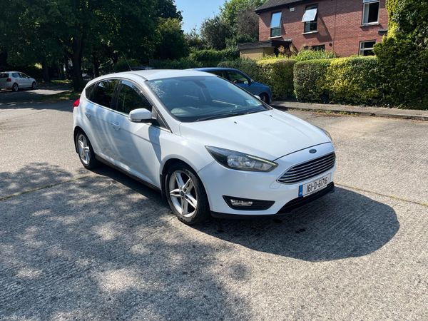 Ford Focus Hatchback, Petrol, 2016, White