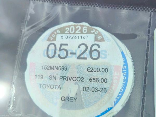 Toyota Avensis Saloon, Diesel, 2015, Grey