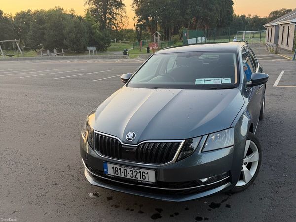 Skoda Octavia Saloon, Petrol, 2018, Grey