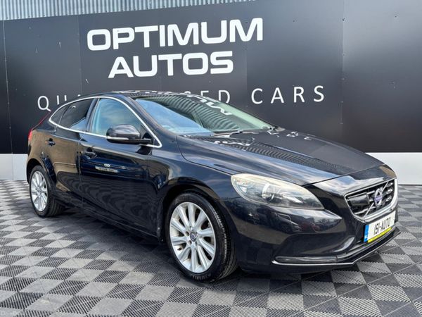 Volvo V40 Hatchback, Petrol, 2015, Black