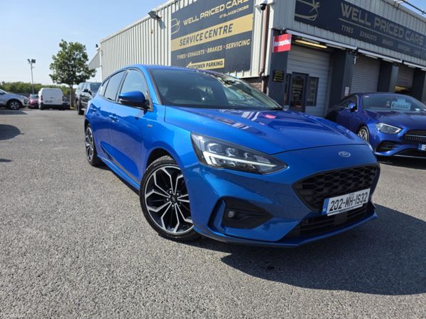 Ford Focus Hatchback, Diesel, 2020, Blue