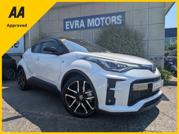 Toyota C-HR SUV, Petrol Hybrid, 2023, White