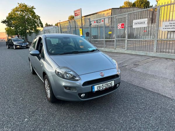 Fiat Punto Hatchback, Petrol, 2013, Grey