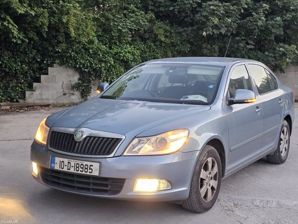 Skoda Octavia Hatchback, Diesel, 2010, Grey