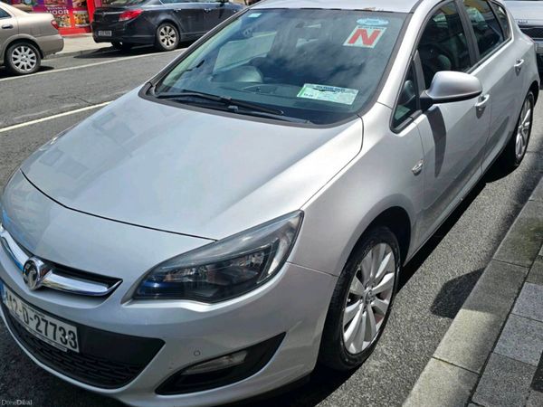 Vauxhall Astra Hatchback, Diesel, 2014, Silver