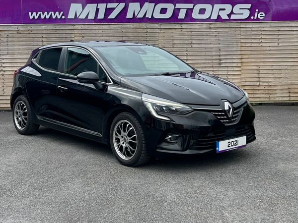 Renault Clio Hatchback, Petrol, 2021, Black