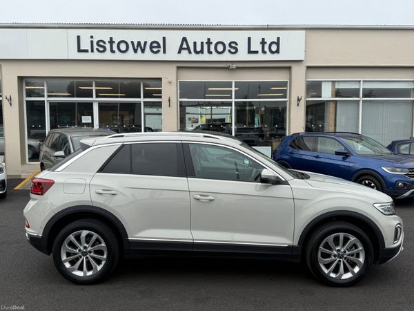 Volkswagen T-Roc SUV, Diesel, 2023, White