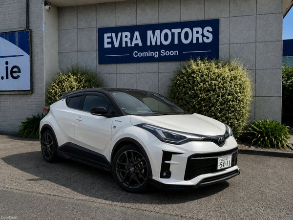 Toyota C-HR SUV, Petrol Hybrid, 2019, White