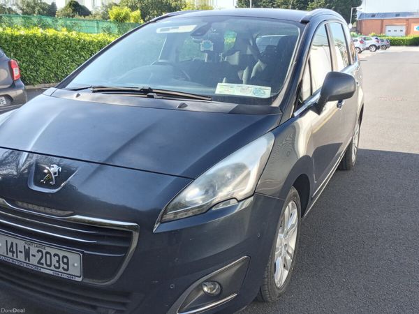 Peugeot 5008 MPV, Diesel, 2014, Blue