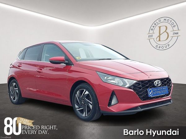 Hyundai i20 Hatchback, Petrol, 2023, Red