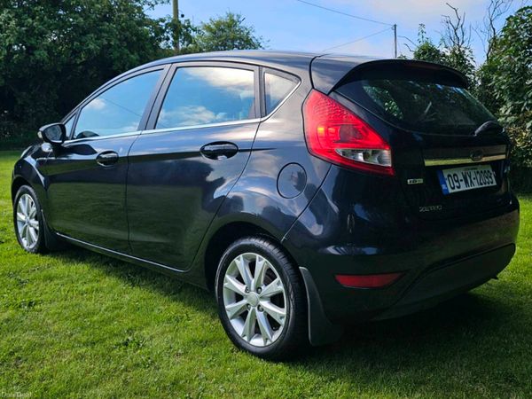 Ford Fiesta Hatchback, Diesel, 2009, Black