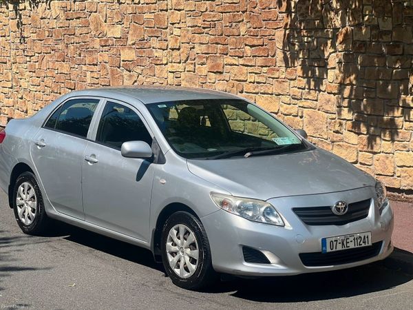Toyota Corolla Saloon, Petrol, 2007, Silver