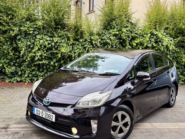 Toyota Prius Hatchback, Petrol Hybrid, 2013, Purple