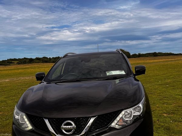 Nissan Qashqai SUV, Diesel, 2017, Black