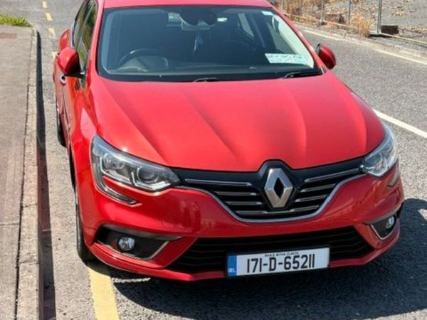 Renault Megane Hatchback, Diesel, 2017, Red