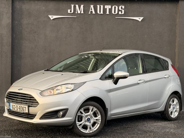 Ford Fiesta Hatchback, Petrol, 2016, Silver