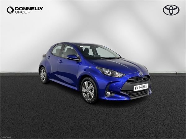 Toyota Yaris Hatchback, Petrol Hybrid, 2025, Blue