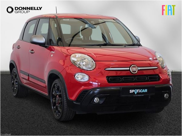 Fiat 500L Hatchback, Petrol, 2021, Red