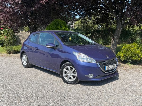 Peugeot 208 Hatchback, Diesel, 2015, Blue