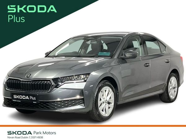 Skoda Octavia Saloon, Petrol, 2026, Grey