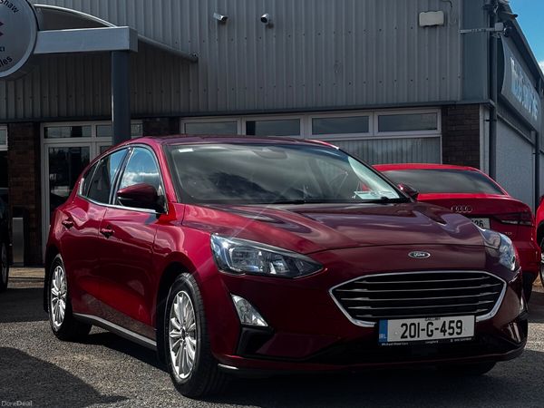 Ford Focus Hatchback, Diesel, 2020, Red