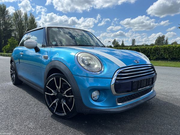 Mini Cooper Hatchback, Diesel, 2018, Blue