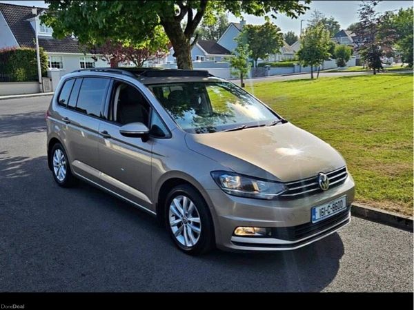 Volkswagen Touran MPV, Diesel, 2016, Brown