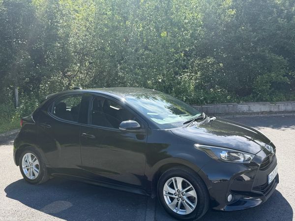 Toyota Yaris Hatchback, Petrol Hybrid, 2022, Black