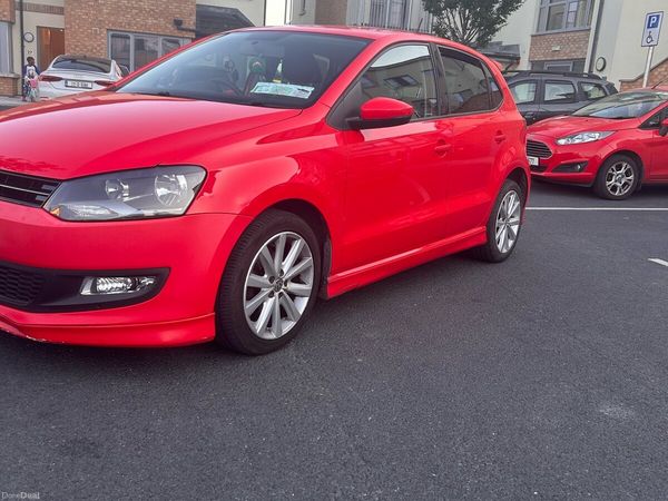 Volkswagen Polo Hatchback, Petrol, 2013, Red