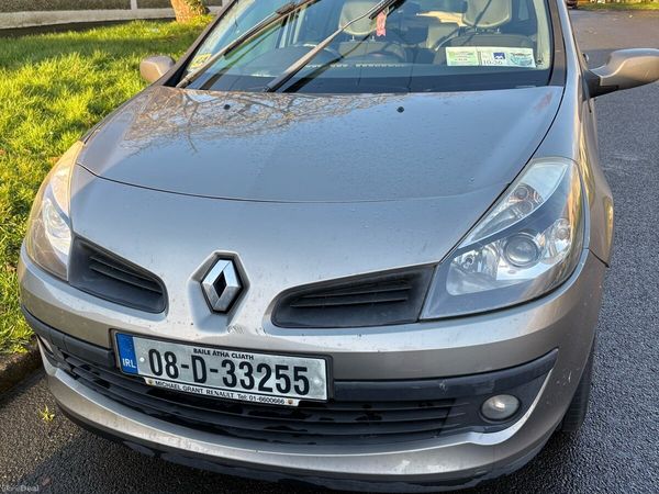 Renault Clio Hatchback, Petrol, 2008, Gold