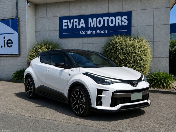 Toyota C-HR SUV, Petrol Hybrid, 2022, White