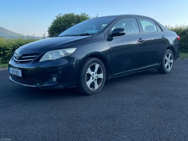 Toyota Corolla Saloon, Diesel, 2011, Black