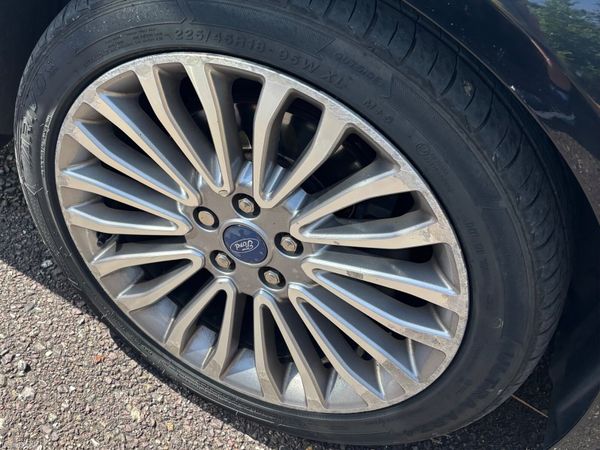 Ford Mondeo Hatchback, Diesel, 2021, Black
